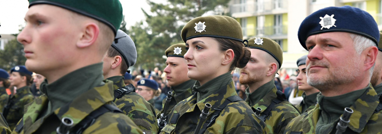 Noví vojáci skládají vojenskou přísahu ve Vyškově a vstupují do služby u Armády České republiky.