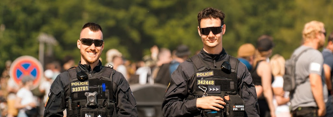 Hlídka policie na akci Bahna