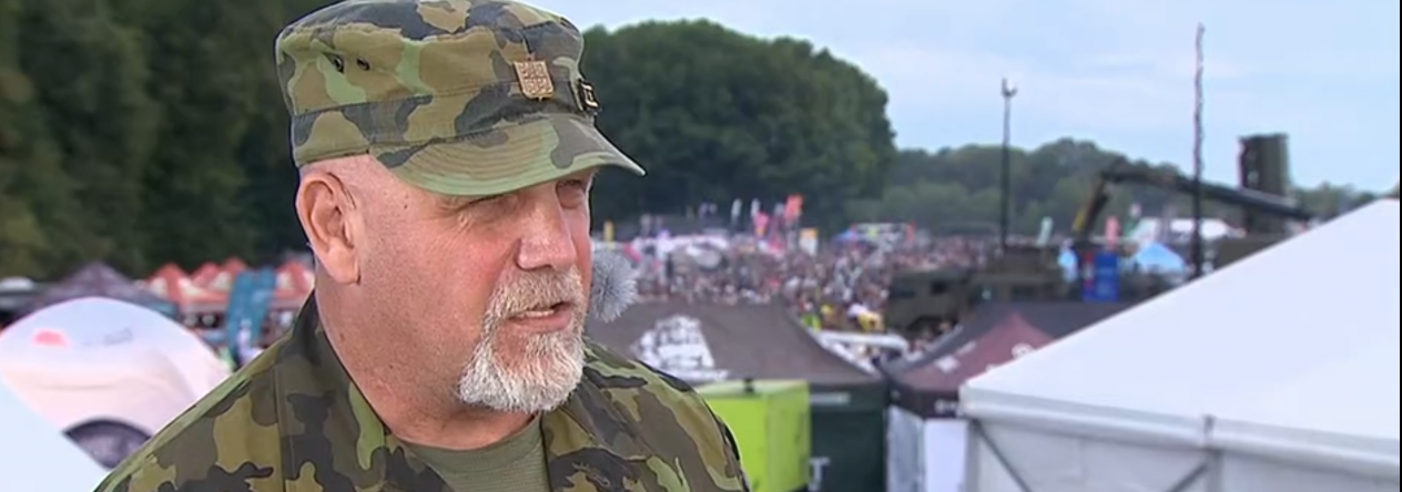generálmajor Josef Trojánek v rozhovoru na ČT 24