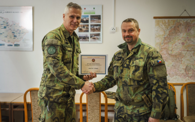 Předání certifikace CREVAL příslušníkům 44. lehkého motorizovaného praporu Armády České republiky