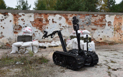 pyrotechnický robot