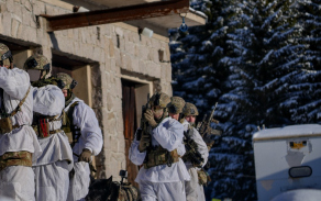 náročný polní výcvik