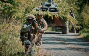 Hraničtí vojáci s rumunskými kolegy 