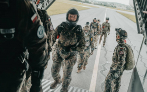 výcvik se zahraničními partnery