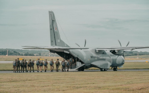výcvik se zahraničními partnery