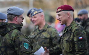 předání velení 14. pluku