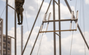 Nebe má další výsadkáře