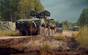 vojáci pozemních sil při polním výcviku