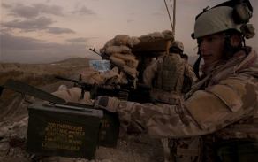 Český voják během operace Clean Garden u základny Shank v provincii Lógar (2011)