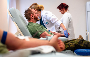 Průzkumníci ze 102. průzkumného praporu darovali krev v Kaunasu 