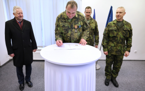 Brigádní generál Róbert Dziak se od 1. března 2026 stává velitelem Vojenské akademie ve Vyškově