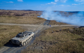 Vyvrcholením výcviku byly střelby z BVP-2 na pevné i pohyblivé cíle z místa i za jízdy.