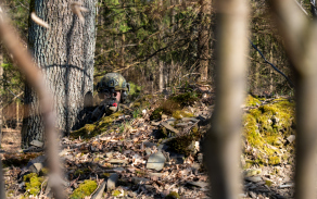 Intenzivní výcvik v terénu prověřil připravenost jednotek v situacích, které se blíží podmínkám současného bojiště.