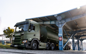 Cisternové návěsové soupravy určené k přepravě pohonných hmot pro AČR