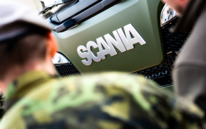 Cisternové návěsové soupravy určené k přepravě pohonných hmot pro AČR