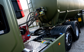 Cisternové návěsové soupravy určené k přepravě pohonných hmot pro AČR