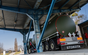 Cisternové návěsové soupravy určené k přepravě pohonných hmot pro AČR