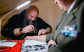 Setkání válečných veteránek v komunitním centru pro válečné veterány Olomouc