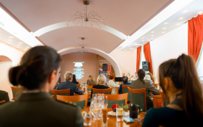 Setkání válečných veteránek v komunitním centru pro válečné veterány Olomouc