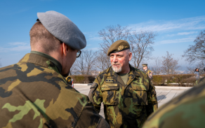 Vojáci Pozemních sil se specializují v různých odbornostech od bojových funkcí po technické a logistické zabezpečení.