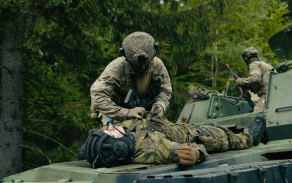 Výcvik výsadkářů v přepadu a léčce