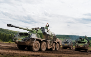 Samohybná kanónová houfnice vz. 77 DANA
