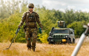 cvičný simulovaný zásah pyrotechniků EOD, likvidace neřízené rakety S-5KO
