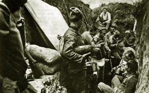 Kulometčíci 2. československého střeleckého pluku, 24. června 1917.